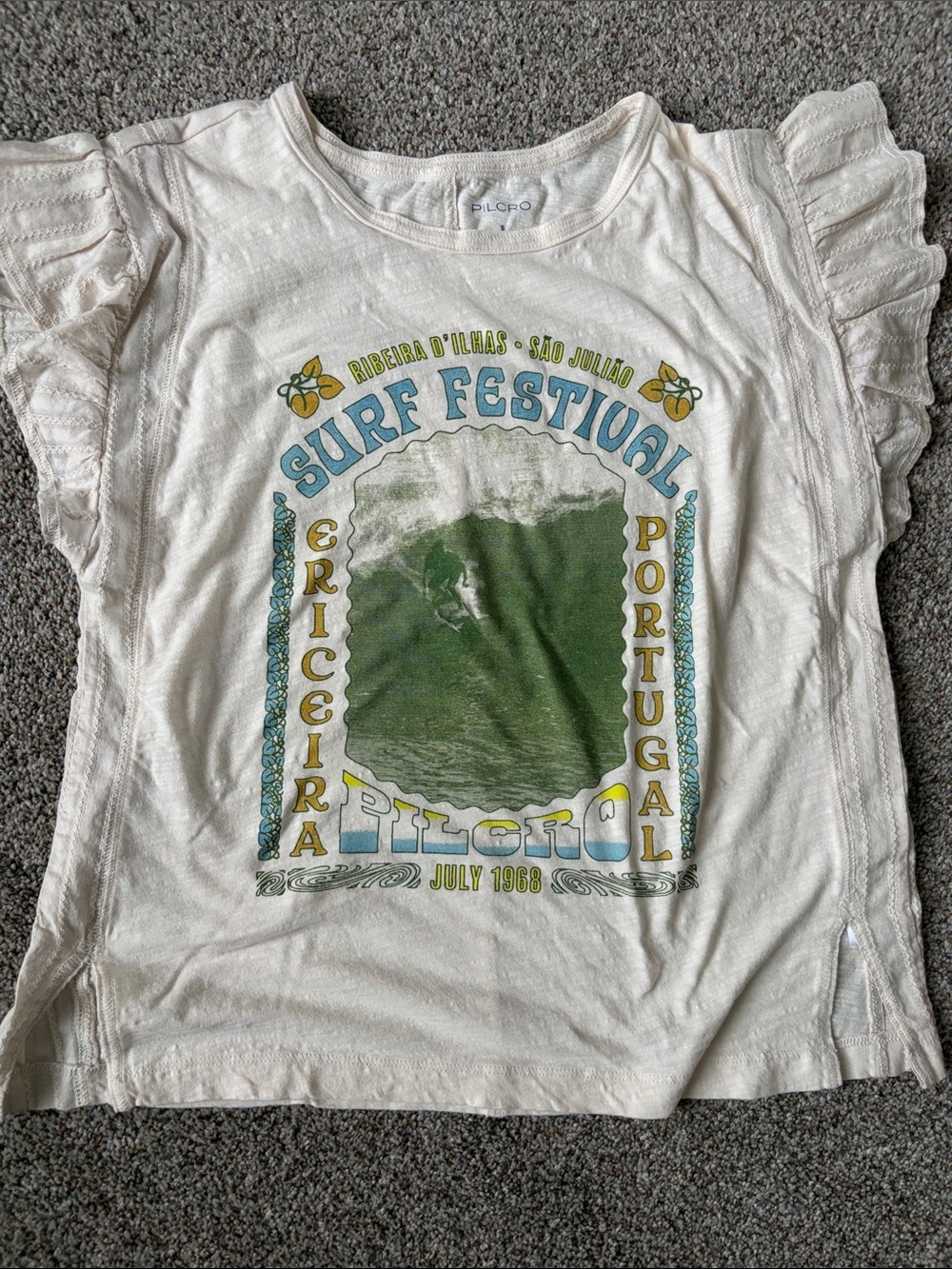 Pilcro Womenβs Cream Graphic Surf tee size small